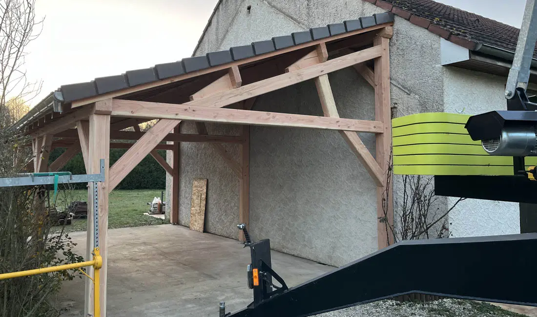 Pose de charpente en bois